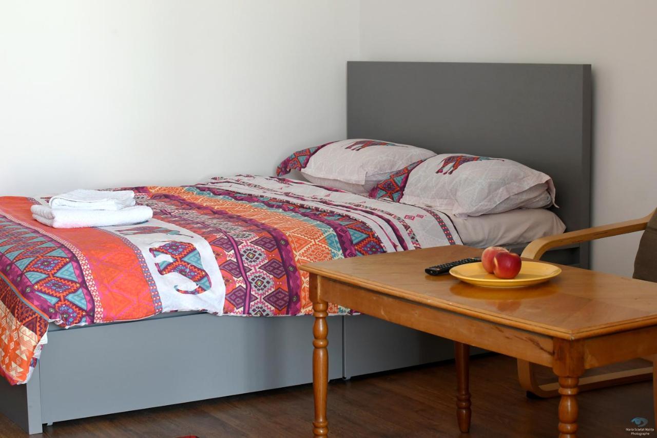 Lovely 1 Bedroom Apartment With Free Street Parking Boekarest Buitenkant foto